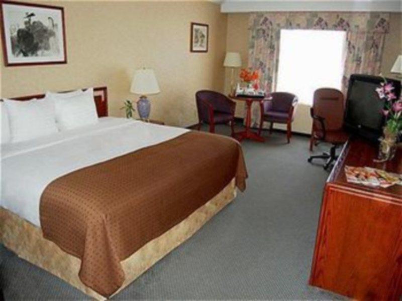 Hotel Centre Downtown By Ihg 4*